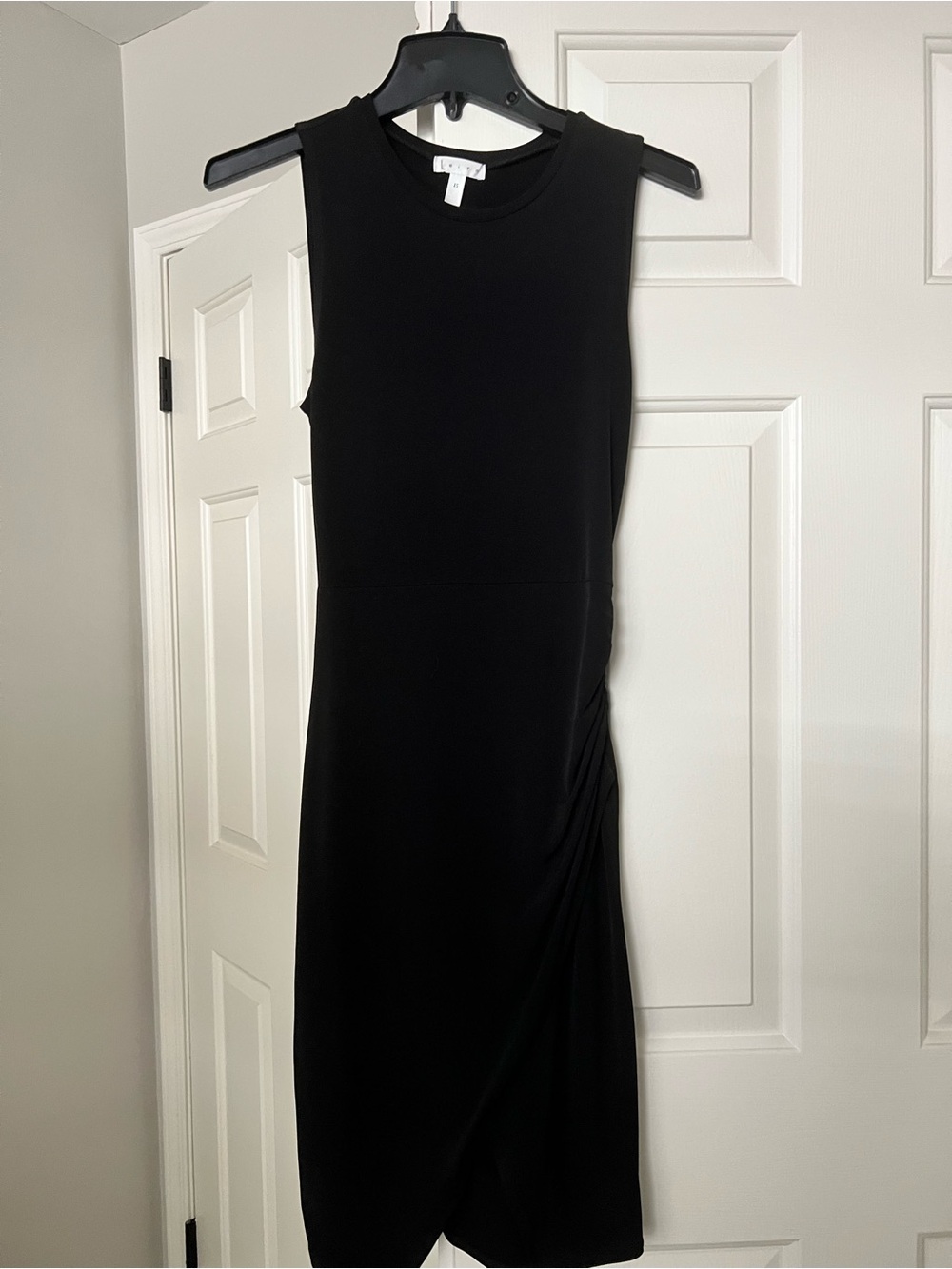 Black Sleeveless Midi Sheath Dress